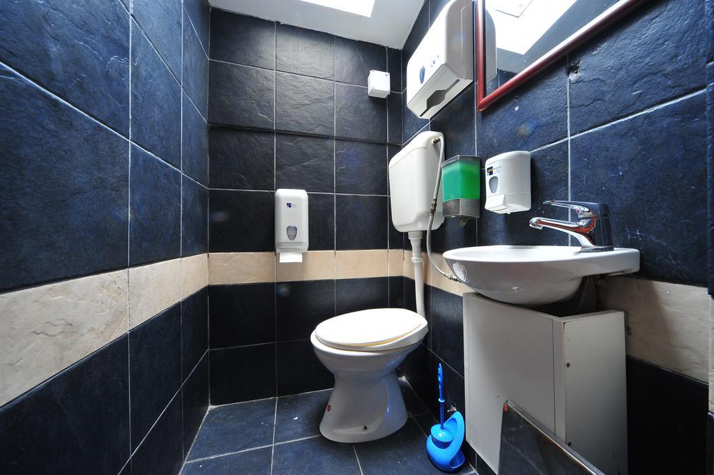 بلغراد Hostel Bed N Beer الغرفة الصورة