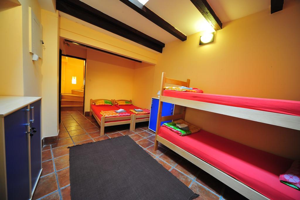 بلغراد Hostel Bed N Beer الغرفة الصورة